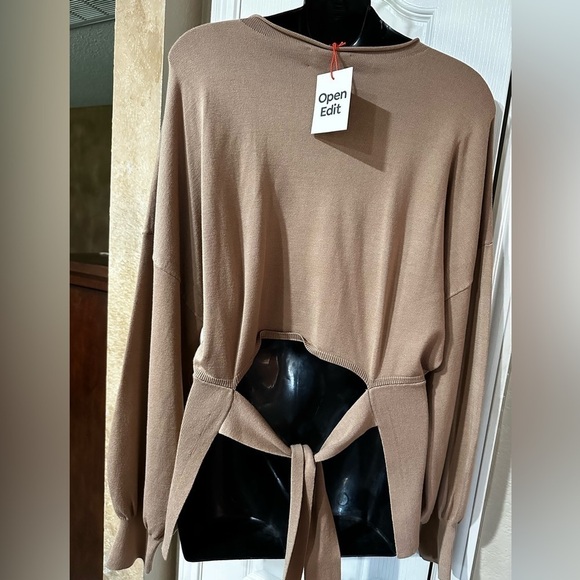Tie Back Belt Ribbed Mocha Mousse Sweater Mock Neck Billow Sleeve Size L NWT - Picture 15 of 16
